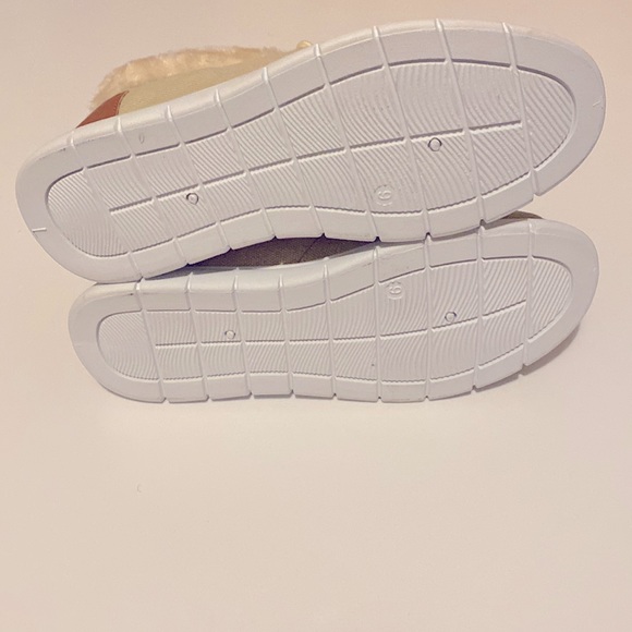 Orly CoXist Tan Canva Faux Fur Ankle Boots - Picture 8 of 8